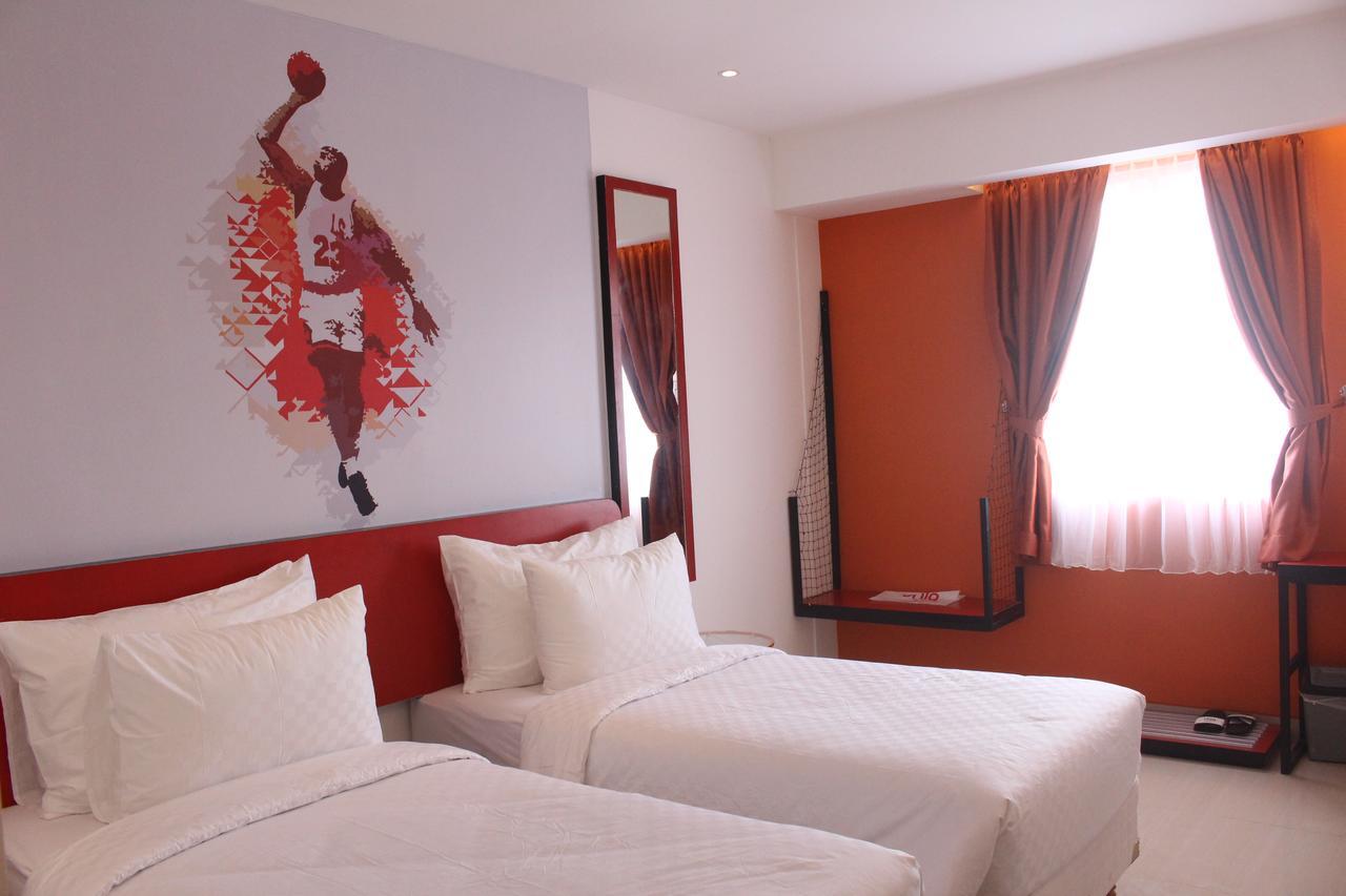 Uniq Hotel Джокьякарта Экстерьер фото