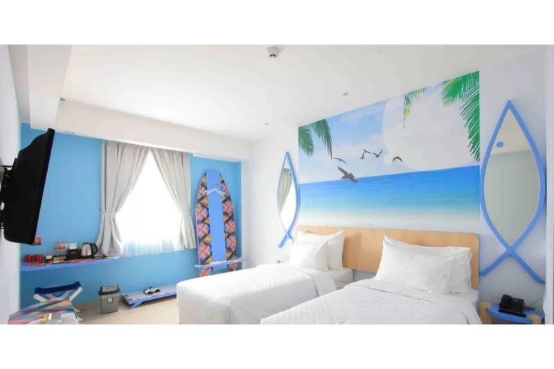 Uniq Hotel Джокьякарта Экстерьер фото